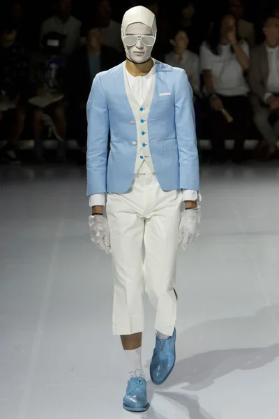 Look 14